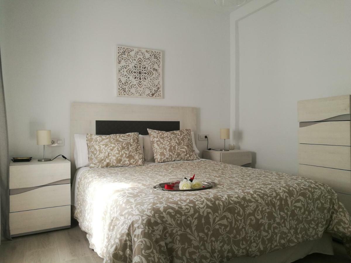 Piso Con Terraza Y Vistas Espectaculares Lägenhet Carmona  Exteriör bild